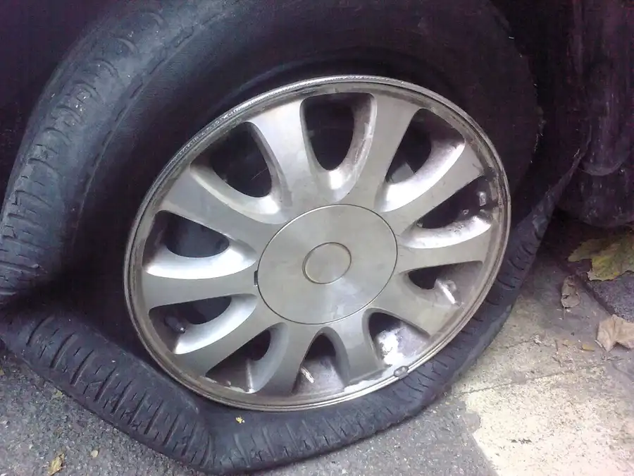 Efficient Flat Tire Assistance in Douglasville, GA Efficient Flat Tire Assistance in Douglasville, GA
